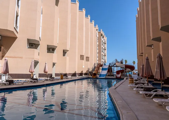 Meerblick Apartment, Pool & Strandzugang Gurdaka