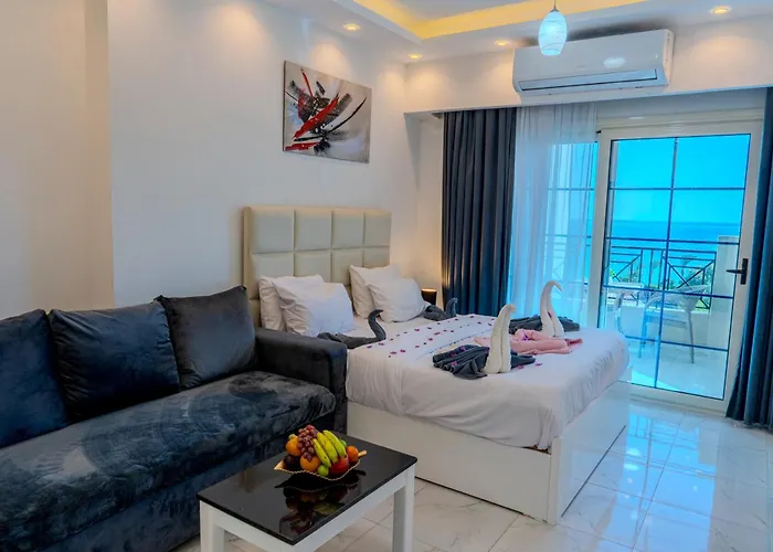 Meerblick Apartment, Pool & Strandzugang Apartman Gurdaka